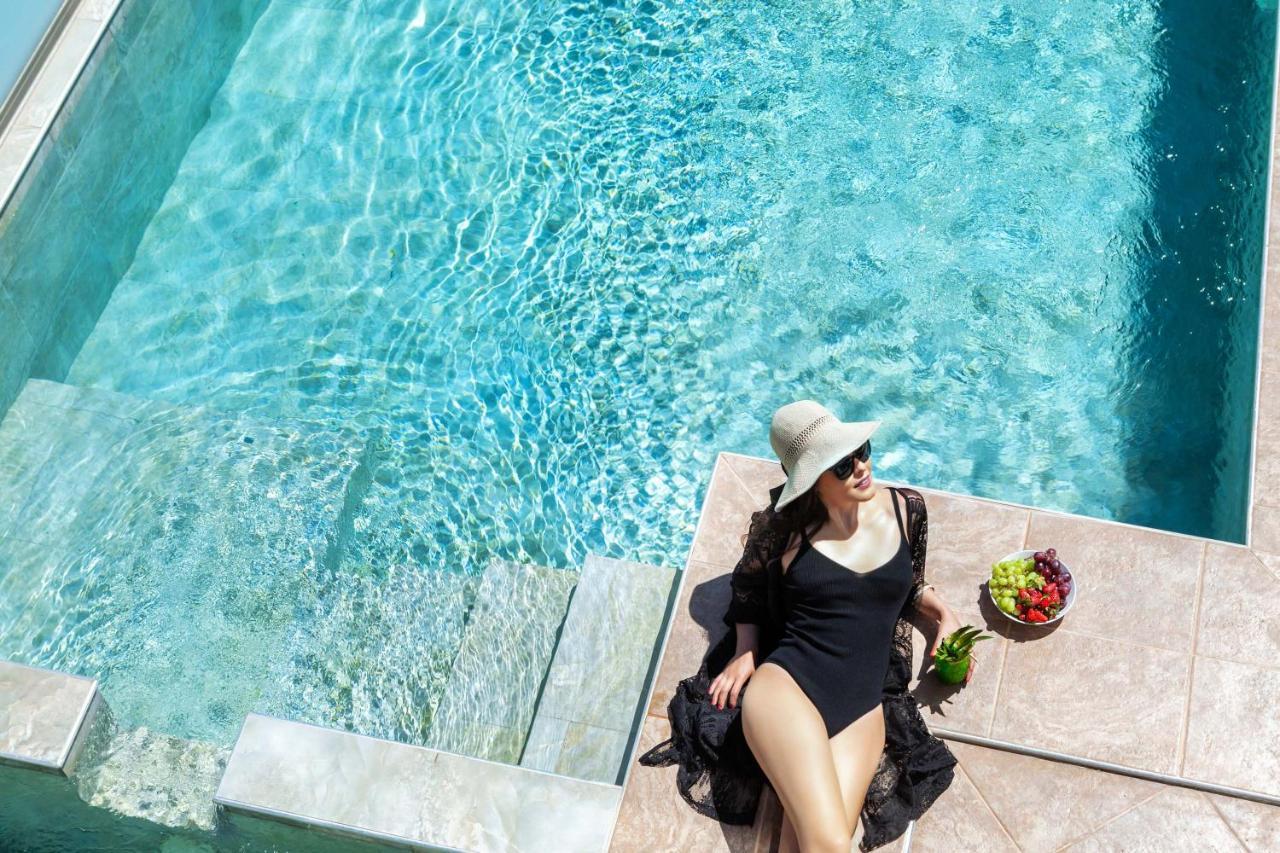 Sunny Villas Resort & Spa ฮานิโอติ ภายนอก รูปภาพ